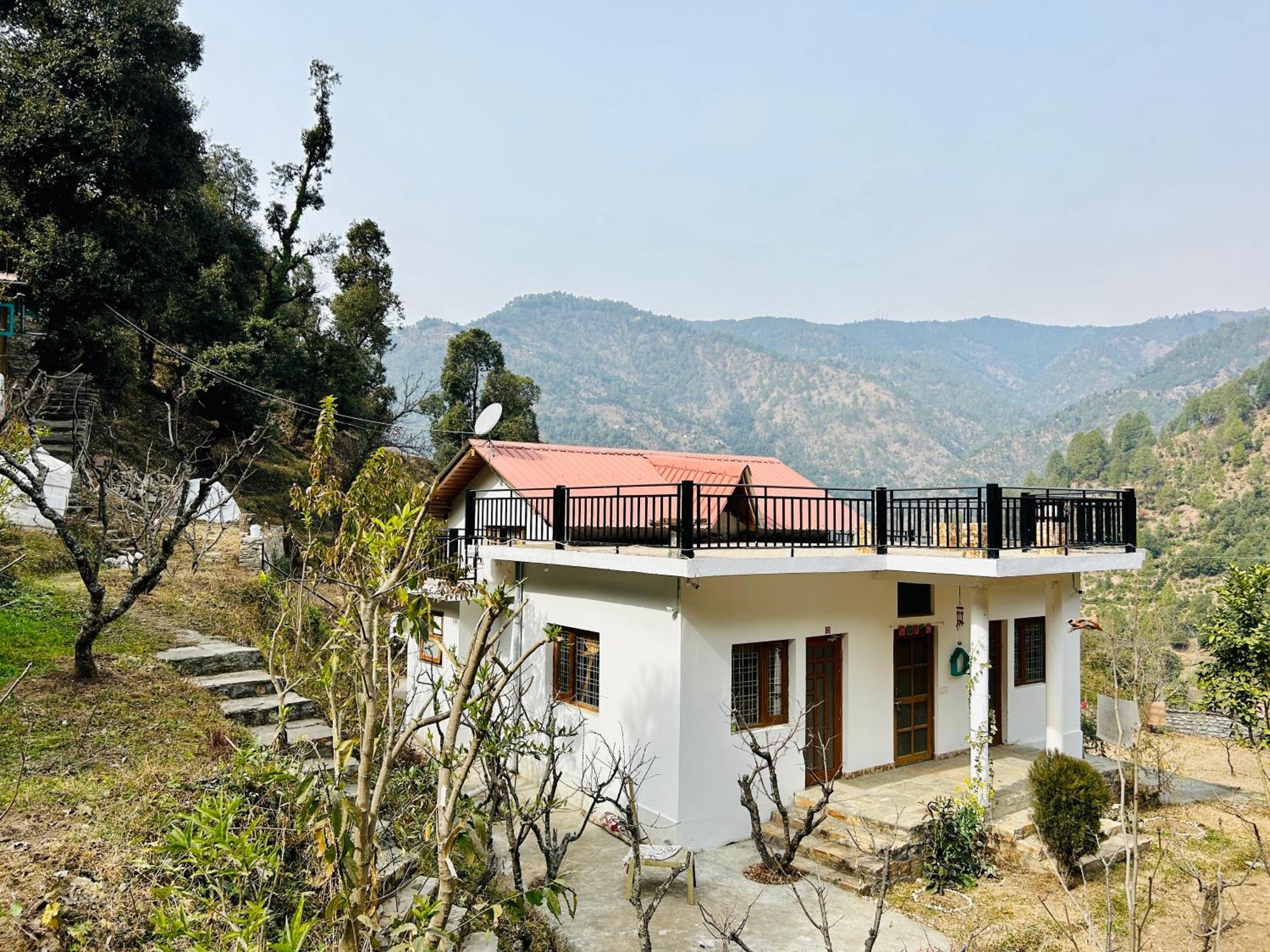 Love'S Farm, Cottage In Ramgarh Bagian luar foto